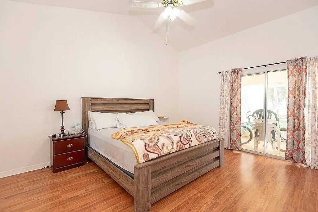 待售: $392,000 (3 贝兹, 2 浴室, 1903 平方英尺)