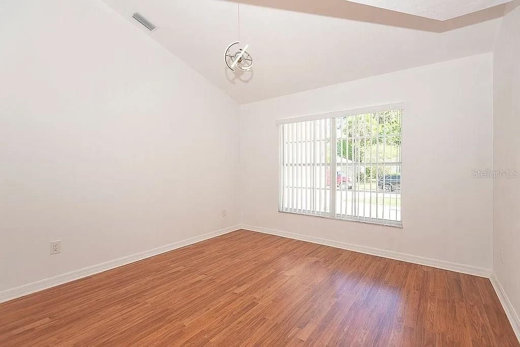 待售: $392,000 (3 贝兹, 2 浴室, 1903 平方英尺)