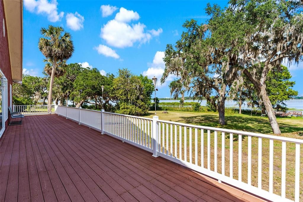 For Sale: $825,000 (5 beds, 4 baths, 4514 Square Feet)