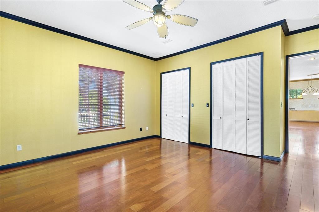 For Sale: $825,000 (5 beds, 4 baths, 4514 Square Feet)