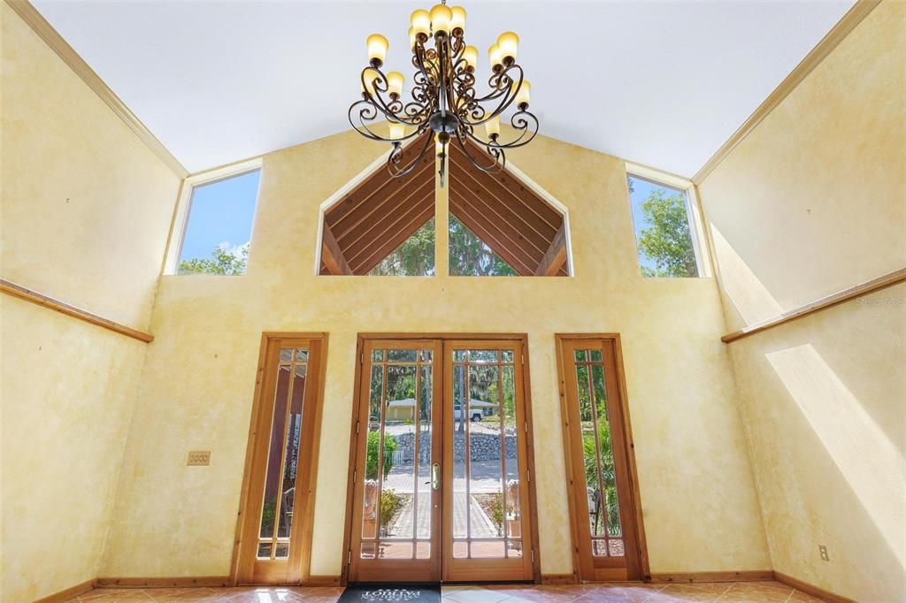 For Sale: $825,000 (5 beds, 4 baths, 4514 Square Feet)