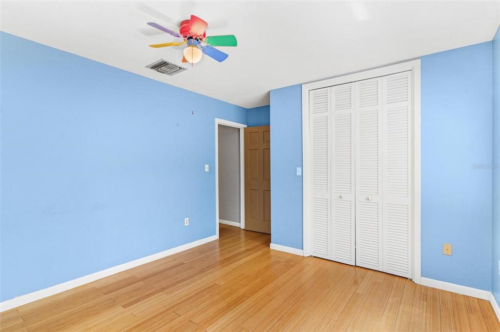 For Sale: $825,000 (5 beds, 4 baths, 4514 Square Feet)