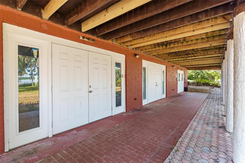 For Sale: $825,000 (5 beds, 4 baths, 4514 Square Feet)