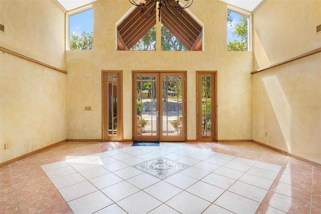 For Sale: $825,000 (5 beds, 4 baths, 4514 Square Feet)