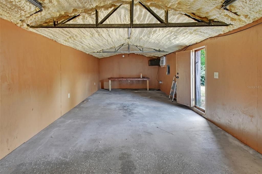 Active With Contract: $140,000 (3 beds, 2 baths, 1792 Square Feet)