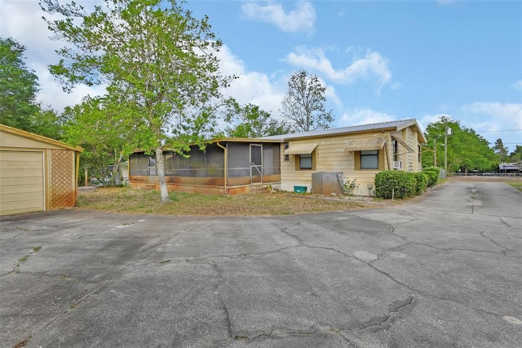 Active With Contract: $140,000 (3 beds, 2 baths, 1792 Square Feet)