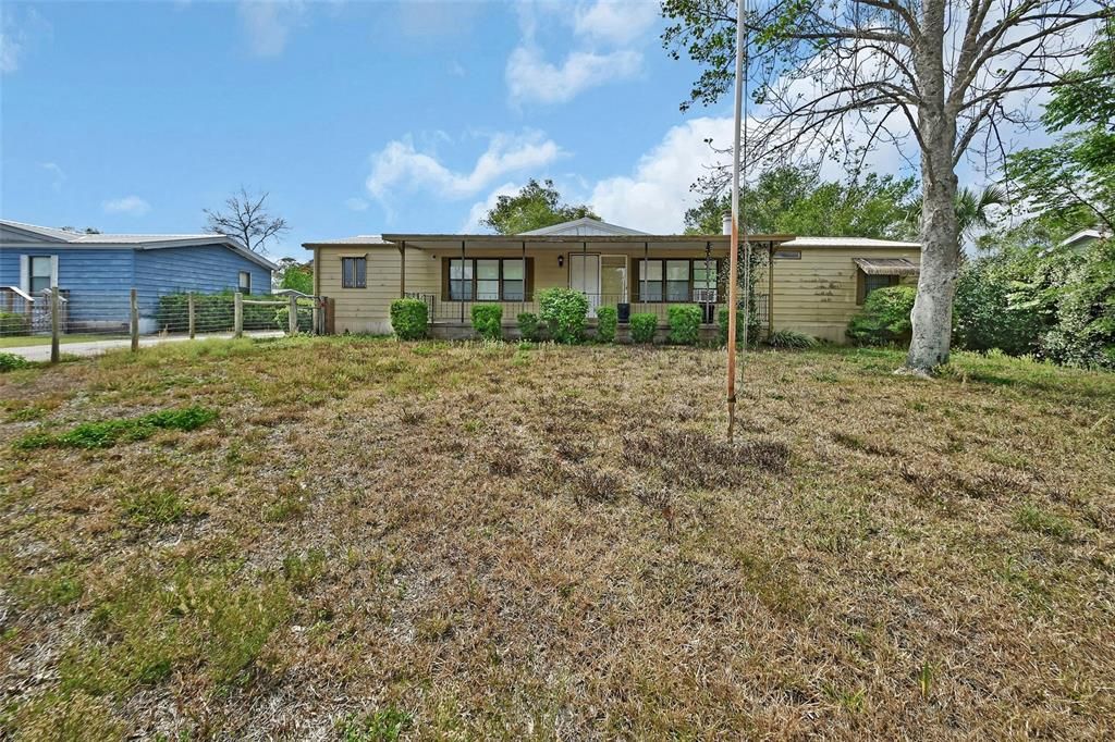 Active With Contract: $140,000 (3 beds, 2 baths, 1792 Square Feet)