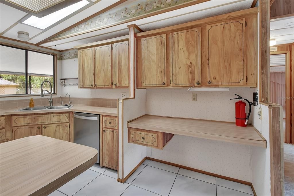 Active With Contract: $140,000 (3 beds, 2 baths, 1792 Square Feet)