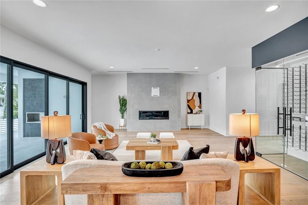 For Rent: $19,500 (5 beds, 5 baths, 5004 Square Feet)