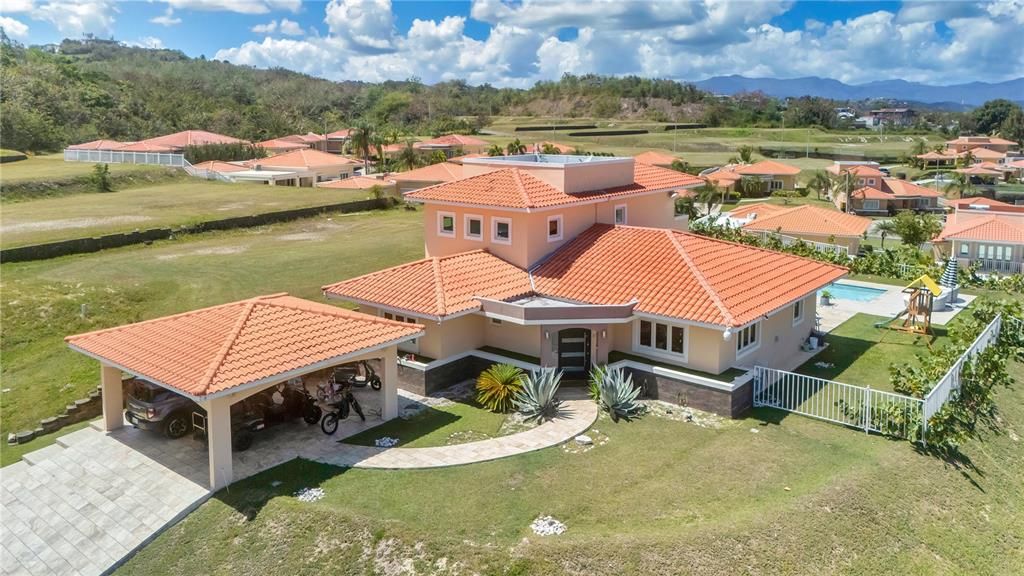 For Sale: $1,190,000 (4 beds, 3 baths, 2762 Square Feet)