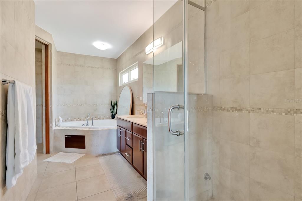 For Sale: $1,190,000 (4 beds, 3 baths, 2762 Square Feet)