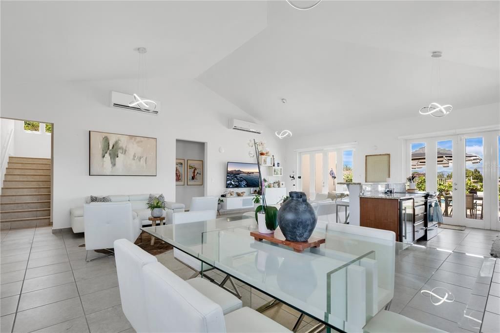 For Sale: $1,190,000 (4 beds, 3 baths, 2762 Square Feet)