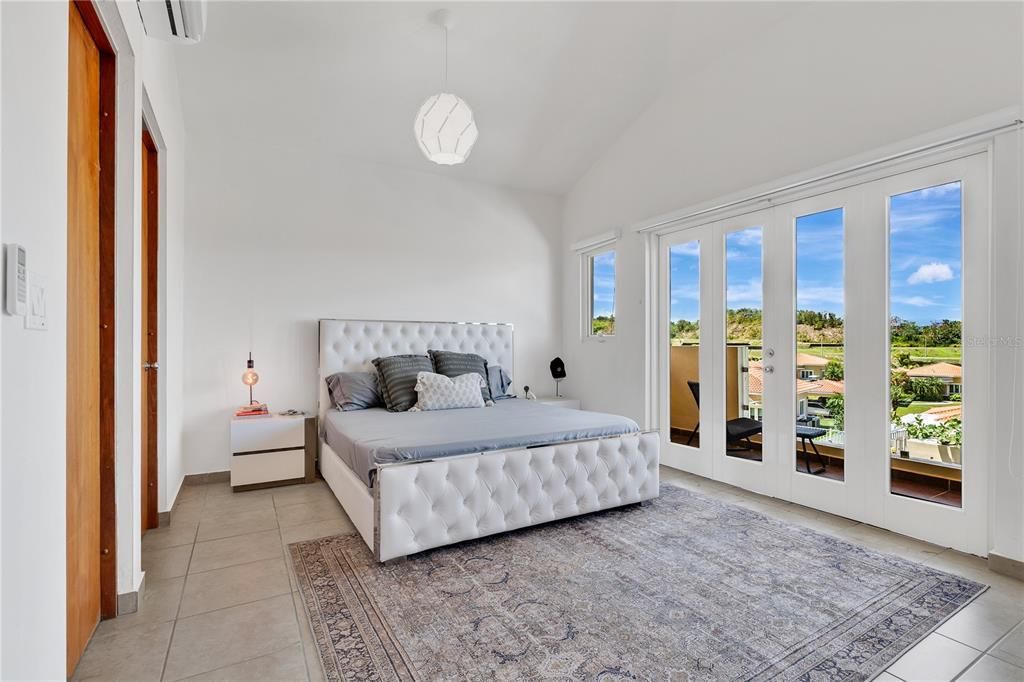 For Sale: $1,190,000 (4 beds, 3 baths, 2762 Square Feet)