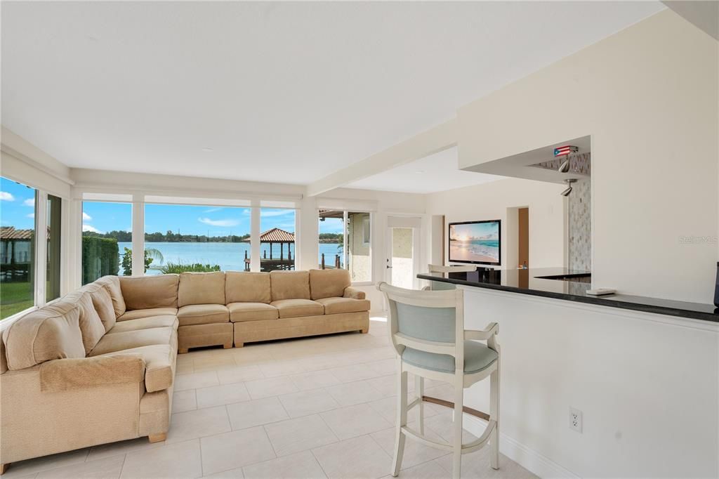 For Sale: $977,000 (3 beds, 2 baths, 2307 Square Feet)