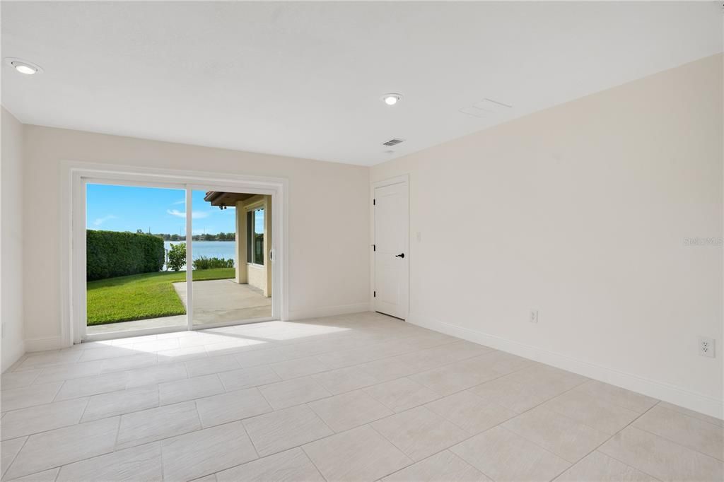 For Sale: $977,000 (3 beds, 2 baths, 2307 Square Feet)