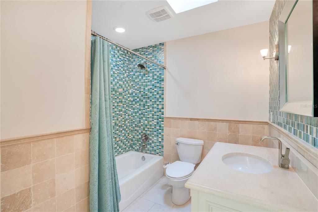 For Sale: $977,000 (3 beds, 2 baths, 2307 Square Feet)