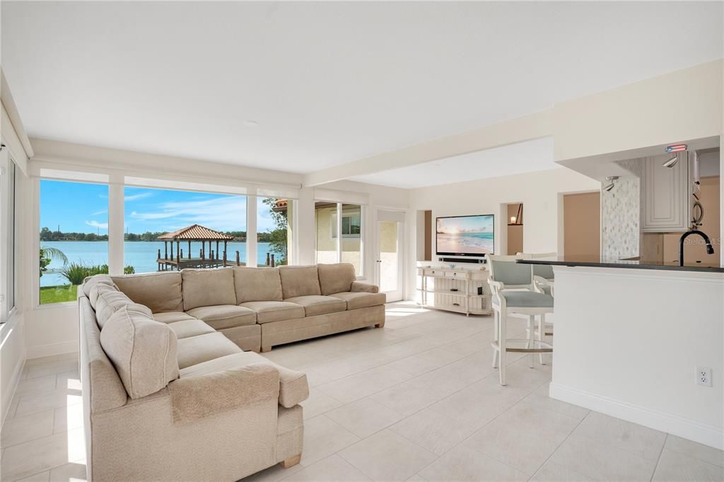 For Sale: $977,000 (3 beds, 2 baths, 2307 Square Feet)