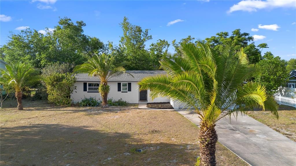 Recently Sold: $329,900 (3 beds, 2 baths, 1468 Square Feet)