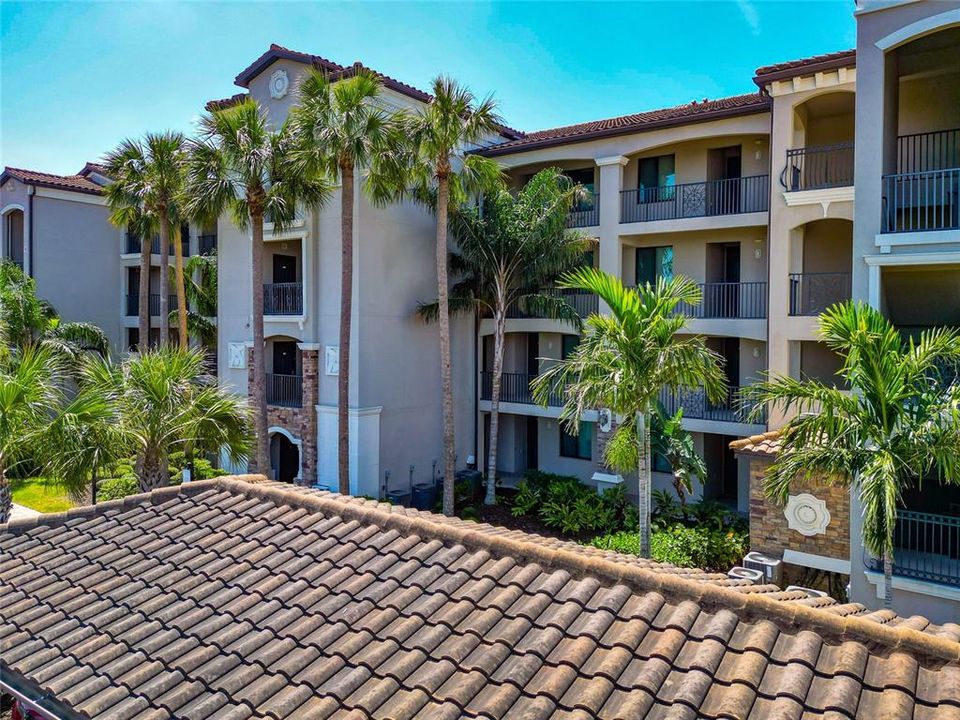 待售: $220,000 (2 贝兹, 2 浴室, 1121 平方英尺)