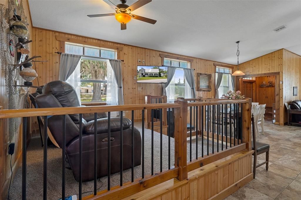 待售: $825,000 (3 贝兹, 2 浴室, 1946 平方英尺)