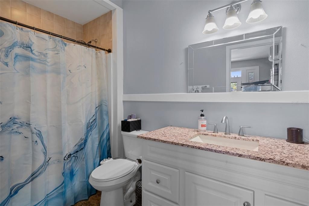 待售: $825,000 (3 贝兹, 2 浴室, 1946 平方英尺)