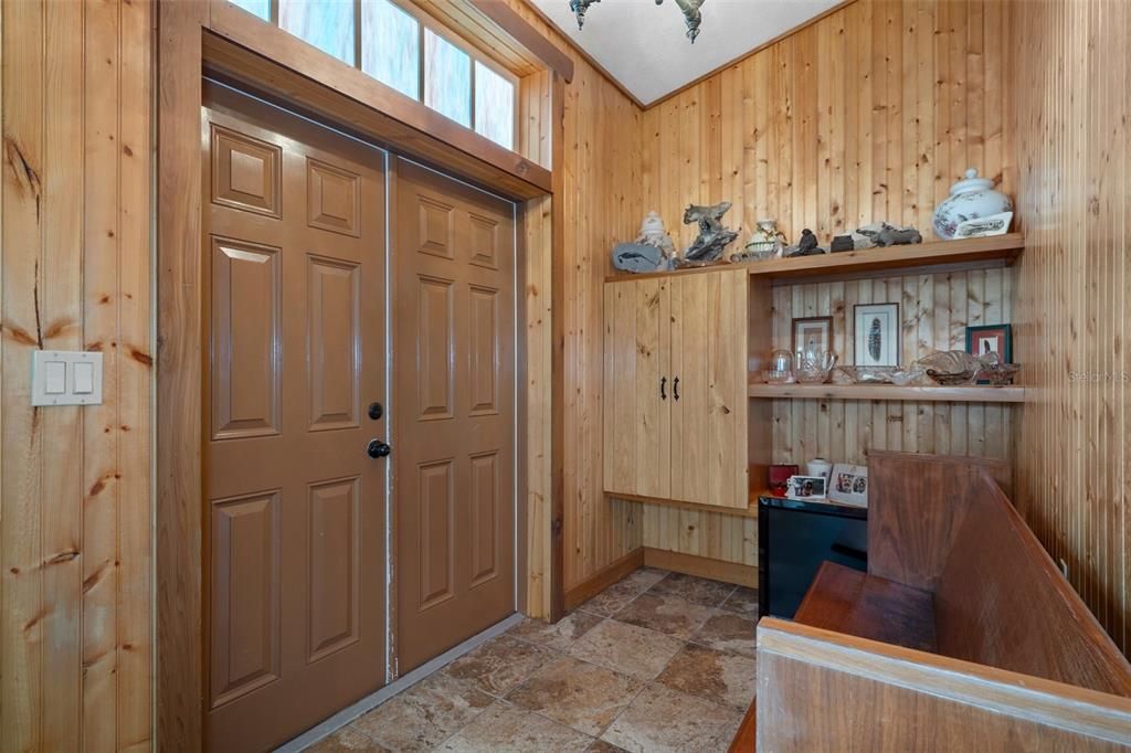 待售: $825,000 (3 贝兹, 2 浴室, 1946 平方英尺)