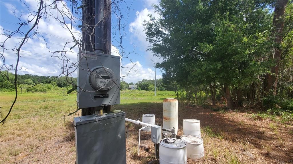 На продажу: $299,000 (10.24 acres)