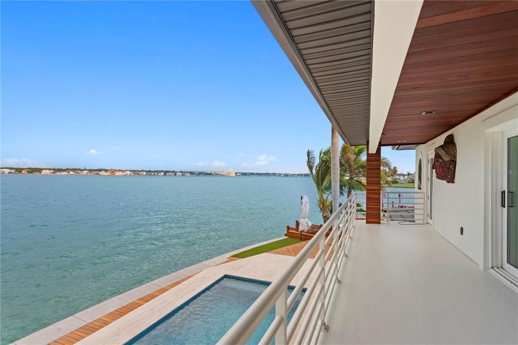 Activo con contrato: $3,498,000 (3 camas, 3 baños, 3225 Pies cuadrados)