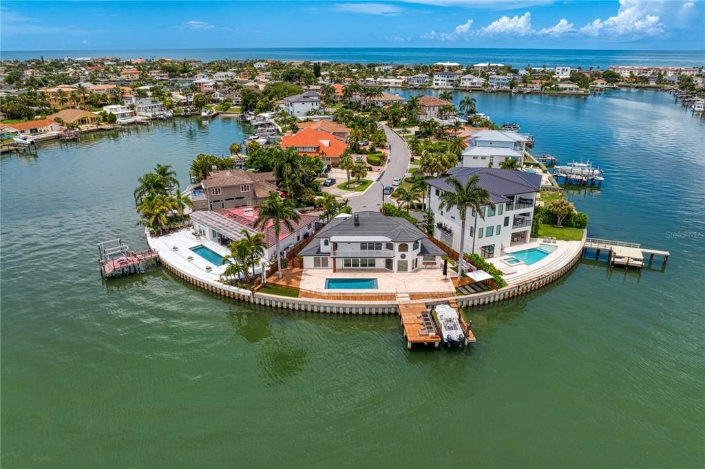 Activo con contrato: $3,498,000 (3 camas, 3 baños, 3225 Pies cuadrados)