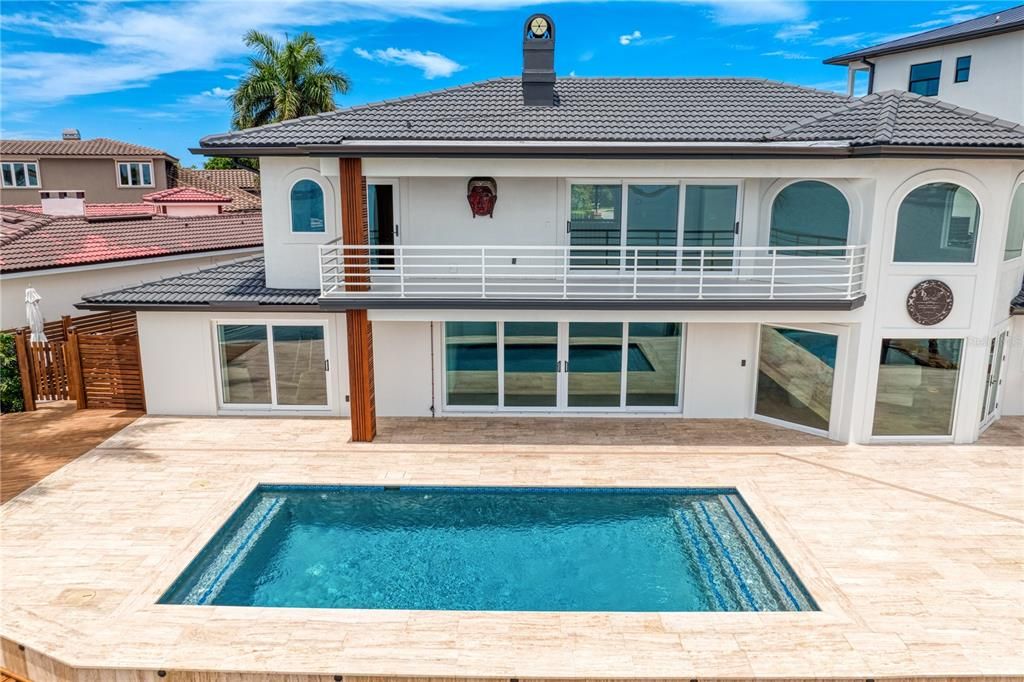 Activo con contrato: $3,498,000 (3 camas, 3 baños, 3225 Pies cuadrados)