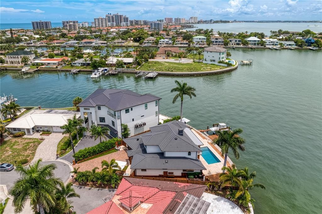 Activo con contrato: $3,498,000 (3 camas, 3 baños, 3225 Pies cuadrados)