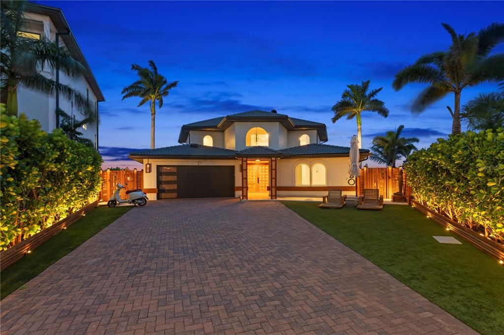Activo con contrato: $3,498,000 (3 camas, 3 baños, 3225 Pies cuadrados)