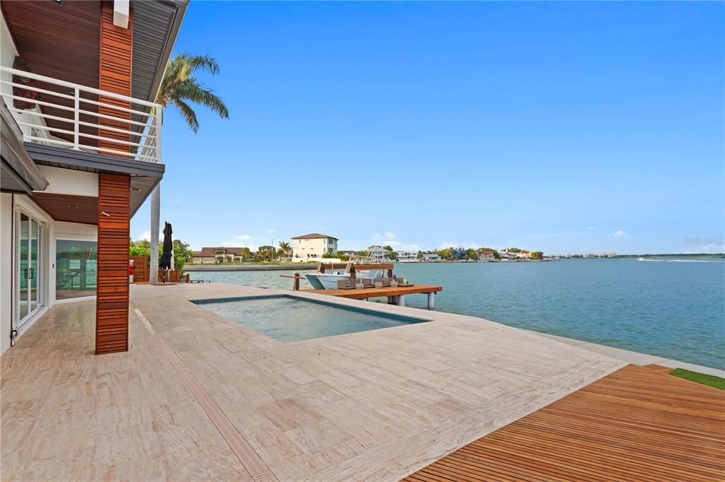 Activo con contrato: $3,498,000 (3 camas, 3 baños, 3225 Pies cuadrados)