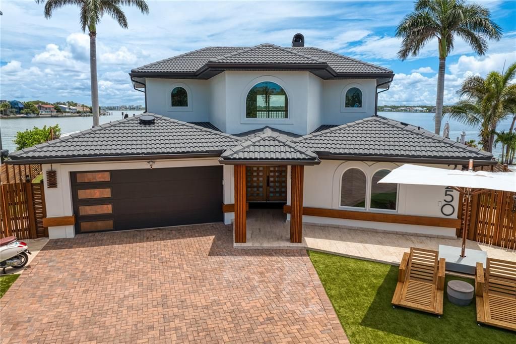 Activo con contrato: $3,498,000 (3 camas, 3 baños, 3225 Pies cuadrados)