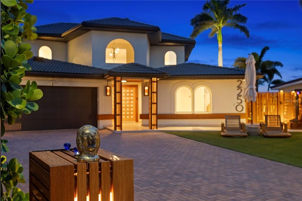 Activo con contrato: $3,498,000 (3 camas, 3 baños, 3225 Pies cuadrados)