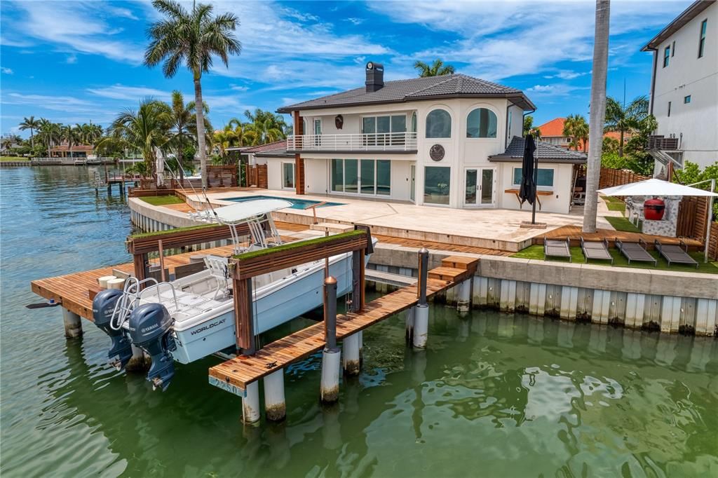 Activo con contrato: $3,498,000 (3 camas, 3 baños, 3225 Pies cuadrados)