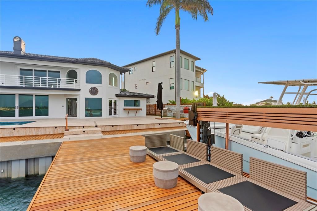 Activo con contrato: $3,498,000 (3 camas, 3 baños, 3225 Pies cuadrados)