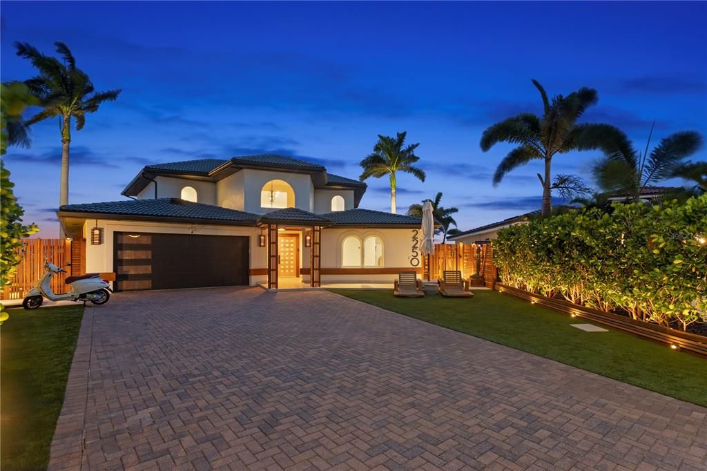 Activo con contrato: $3,498,000 (3 camas, 3 baños, 3225 Pies cuadrados)