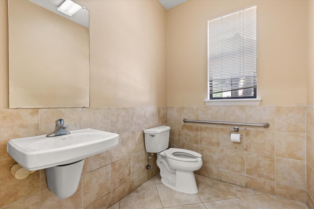 待售: $24,000 (0 贝兹, 0 浴室, 4040 平方英尺)