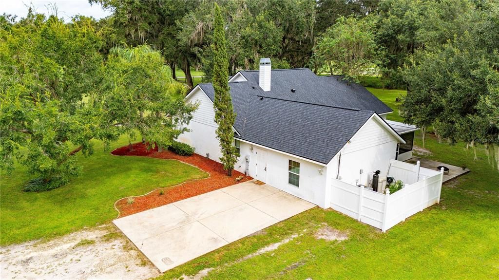 На продажу: $635,000 (4 спален, 2 ванн, 1705 Квадратных фут)