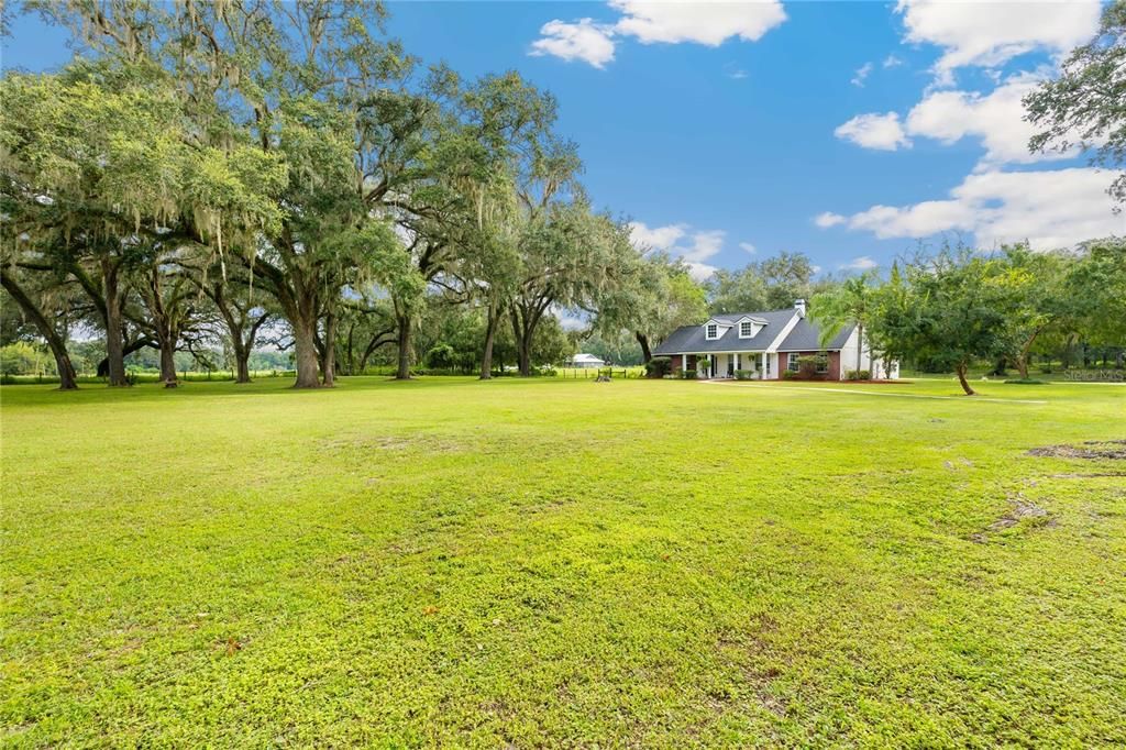 На продажу: $635,000 (4 спален, 2 ванн, 1705 Квадратных фут)