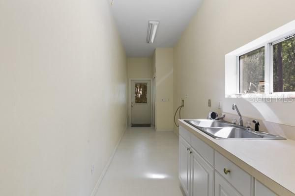 Guest House Utility Rm