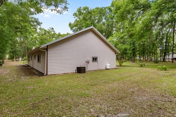 For Sale: $657,000 (5 beds, 4 baths, 4366 Square Feet)