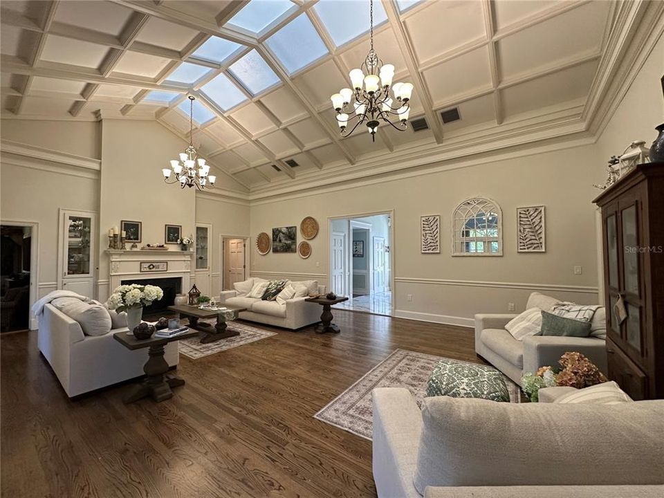 For Sale: $825,000 (3 beds, 4 baths, 3272 Square Feet)