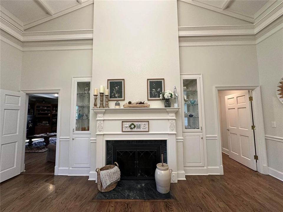 For Sale: $825,000 (3 beds, 4 baths, 3272 Square Feet)