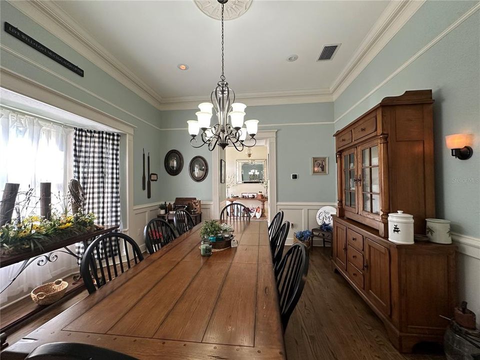 For Sale: $825,000 (3 beds, 4 baths, 3272 Square Feet)