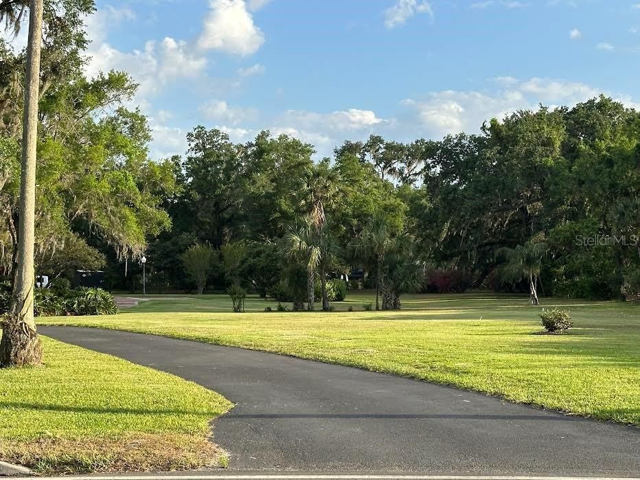 For Sale: $825,000 (3 beds, 4 baths, 3272 Square Feet)