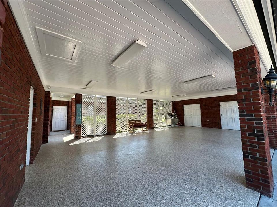 For Sale: $825,000 (3 beds, 4 baths, 3272 Square Feet)