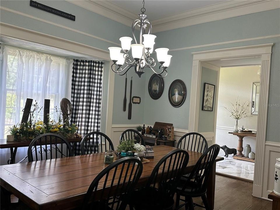 For Sale: $825,000 (3 beds, 4 baths, 3272 Square Feet)