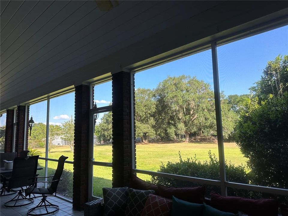 For Sale: $825,000 (3 beds, 4 baths, 3272 Square Feet)